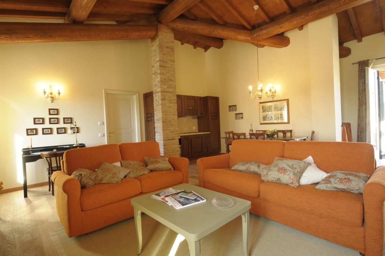 Relais Corte Paradiso Песк'єра-дель-Гарда Екстер'єр фото