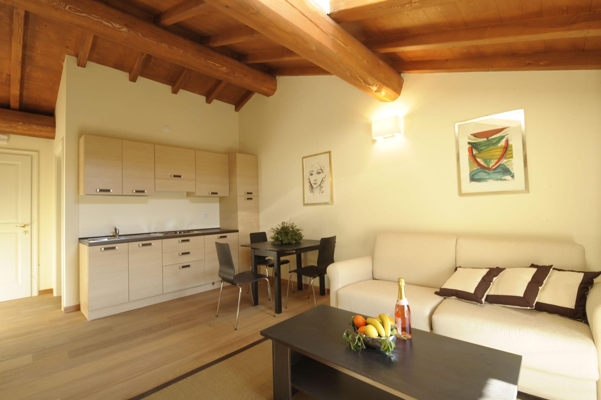 Relais Corte Paradiso Песк'єра-дель-Гарда Екстер'єр фото