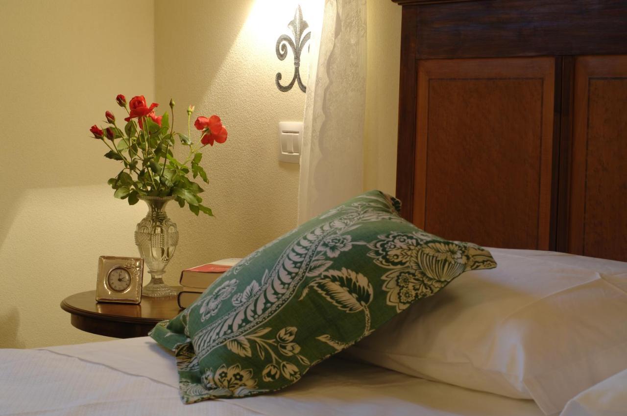 Relais Corte Paradiso Песк'єра-дель-Гарда Екстер'єр фото