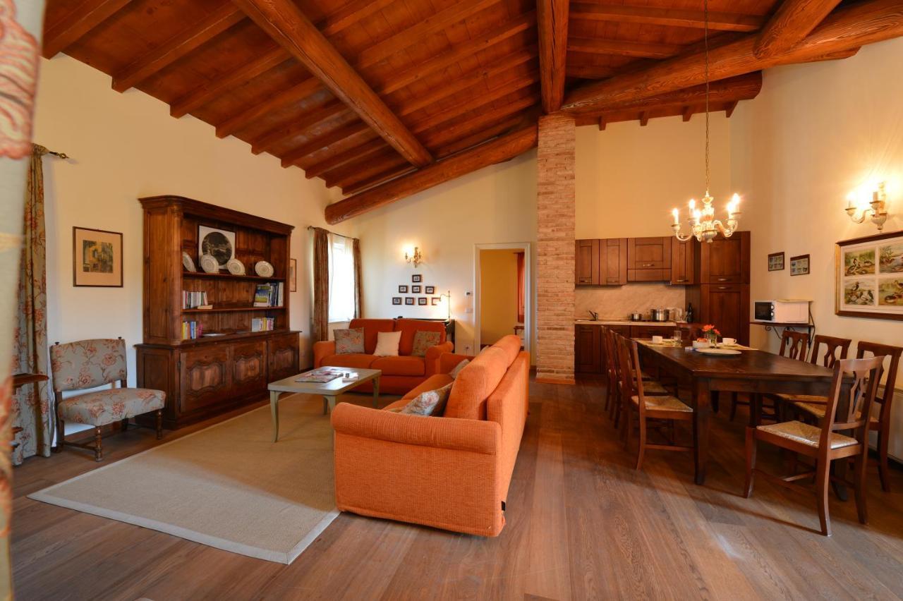 Relais Corte Paradiso Песк'єра-дель-Гарда Екстер'єр фото